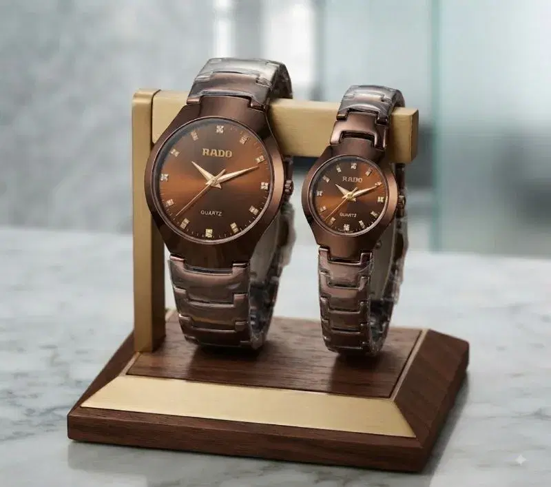 Couple Watch Elegant Glossy Round Coffee Brown Couple Wristwatch Set 