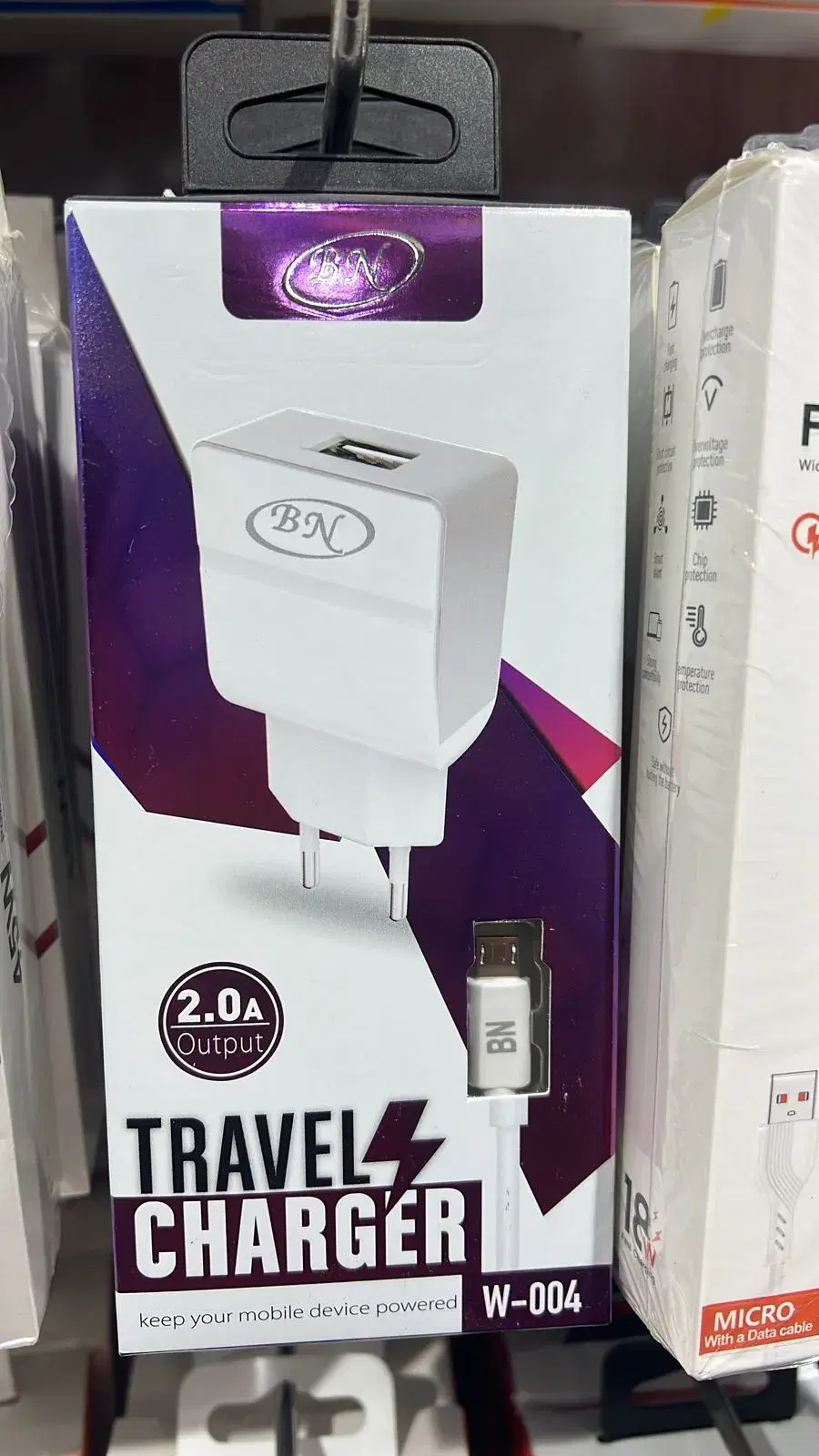 BN W004 Travel Charger