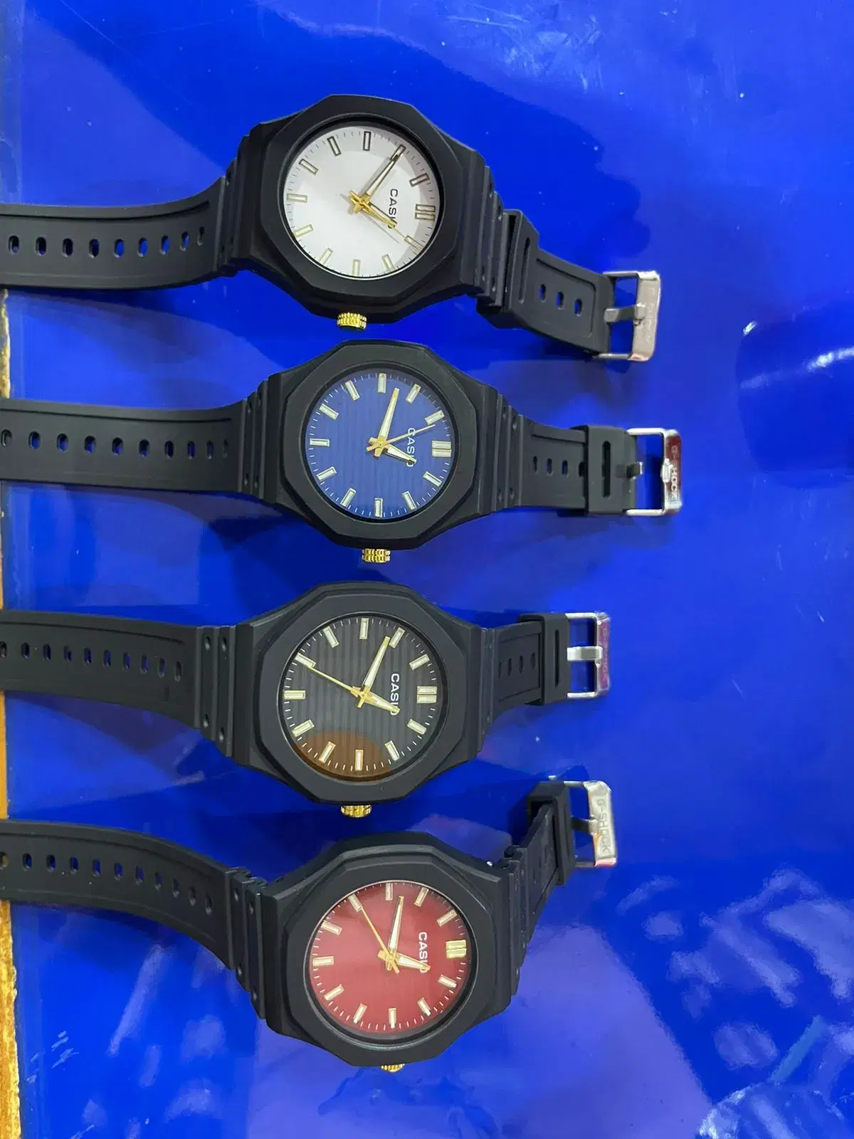 Smart looks Watch by Miracle