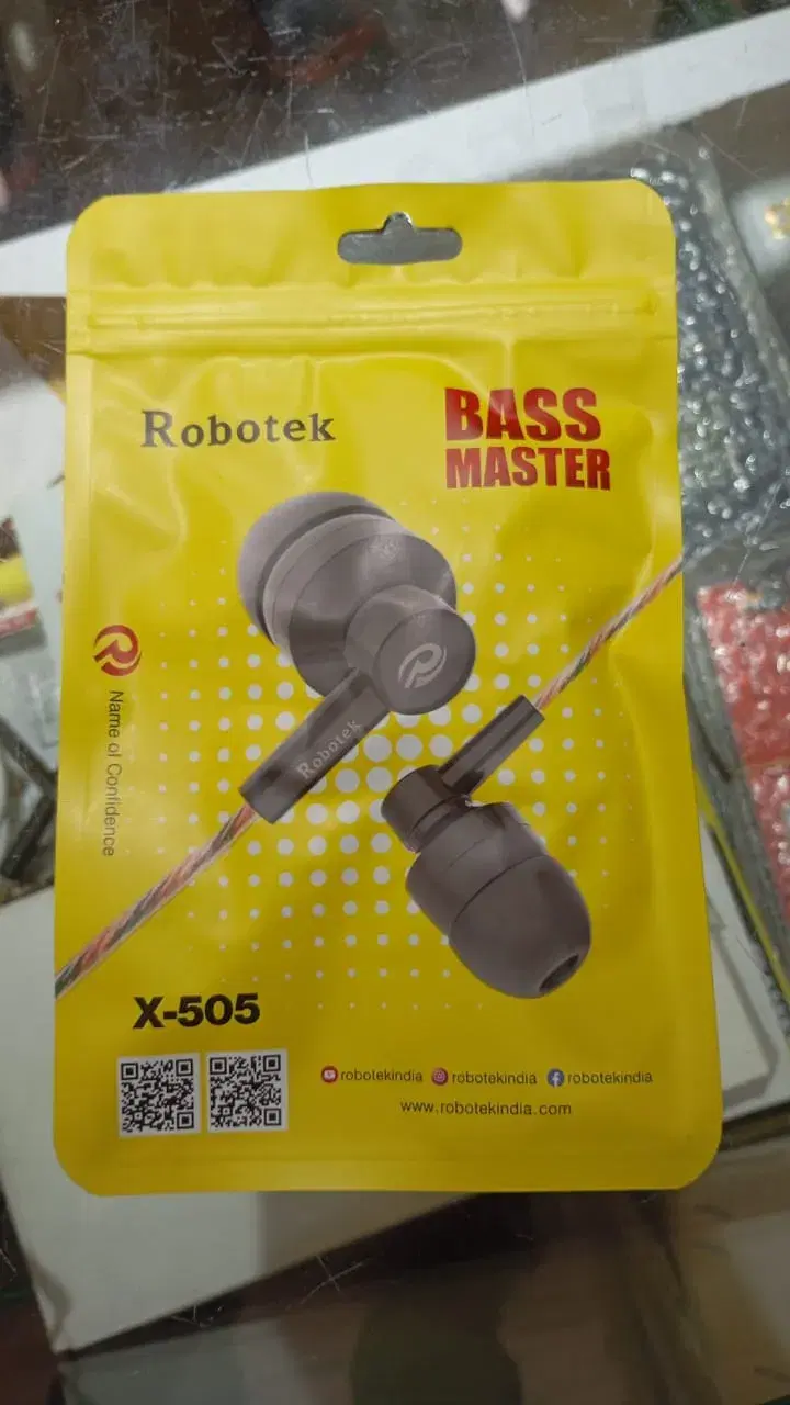 Robotek Bass Master X-505 Wired Earphone With Mic