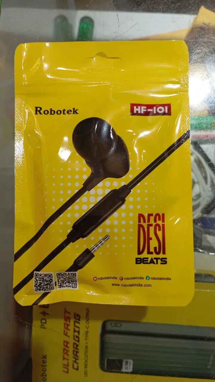 Robotek Desi Beats HF-101 Wired Earphone