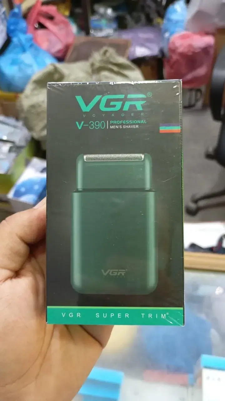 VGR V-390 Mini Professional Men's Shaver