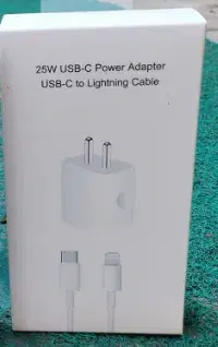 25W USB-C Power Adapter USB-C to Lightning Cable