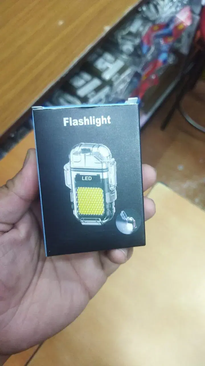 USB Type C Rechargeable Lighter with COB LED Lights Flashlight