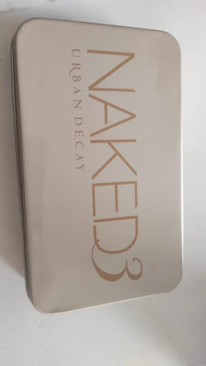 Naked 3 Urban Decay 12pcs Brushes in a Box