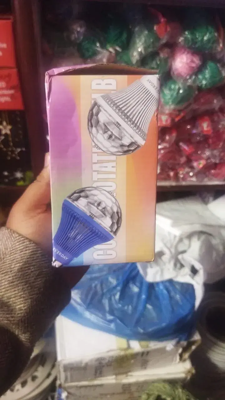 Everyday WN-0820 LED Color Rotating Bulb