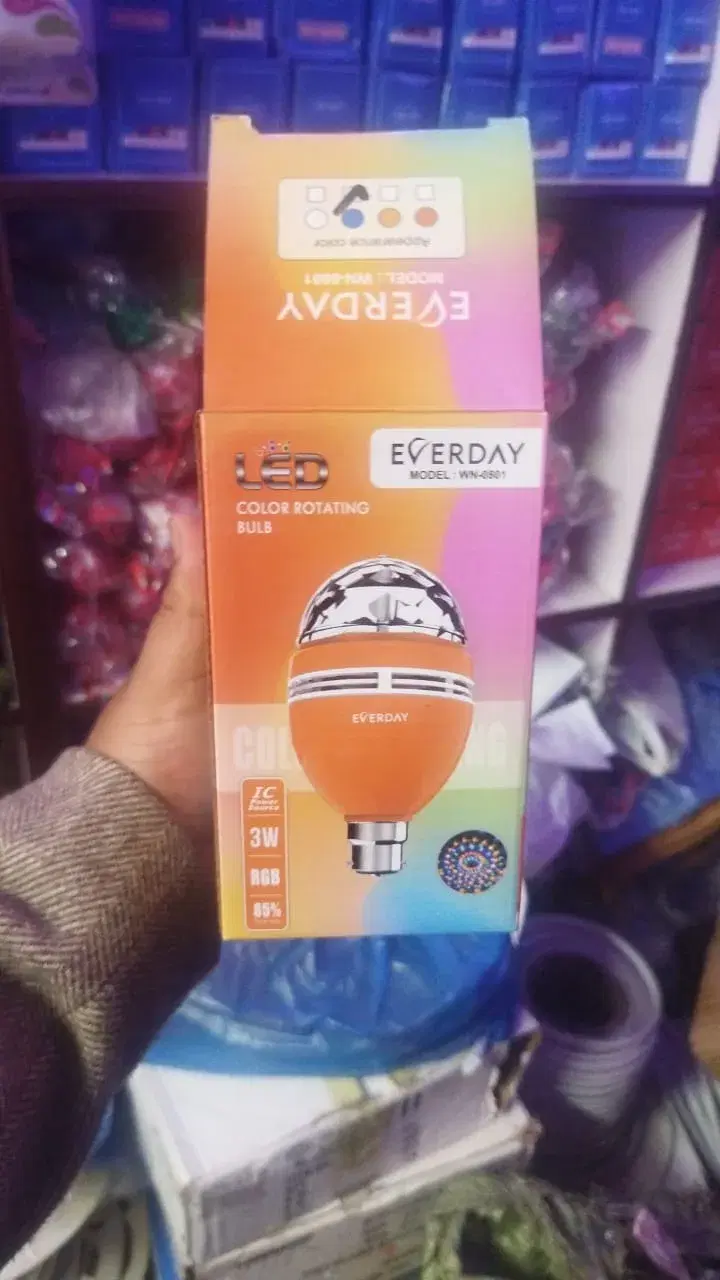 Everyday WN-0801 LED Color Rotating Bulb