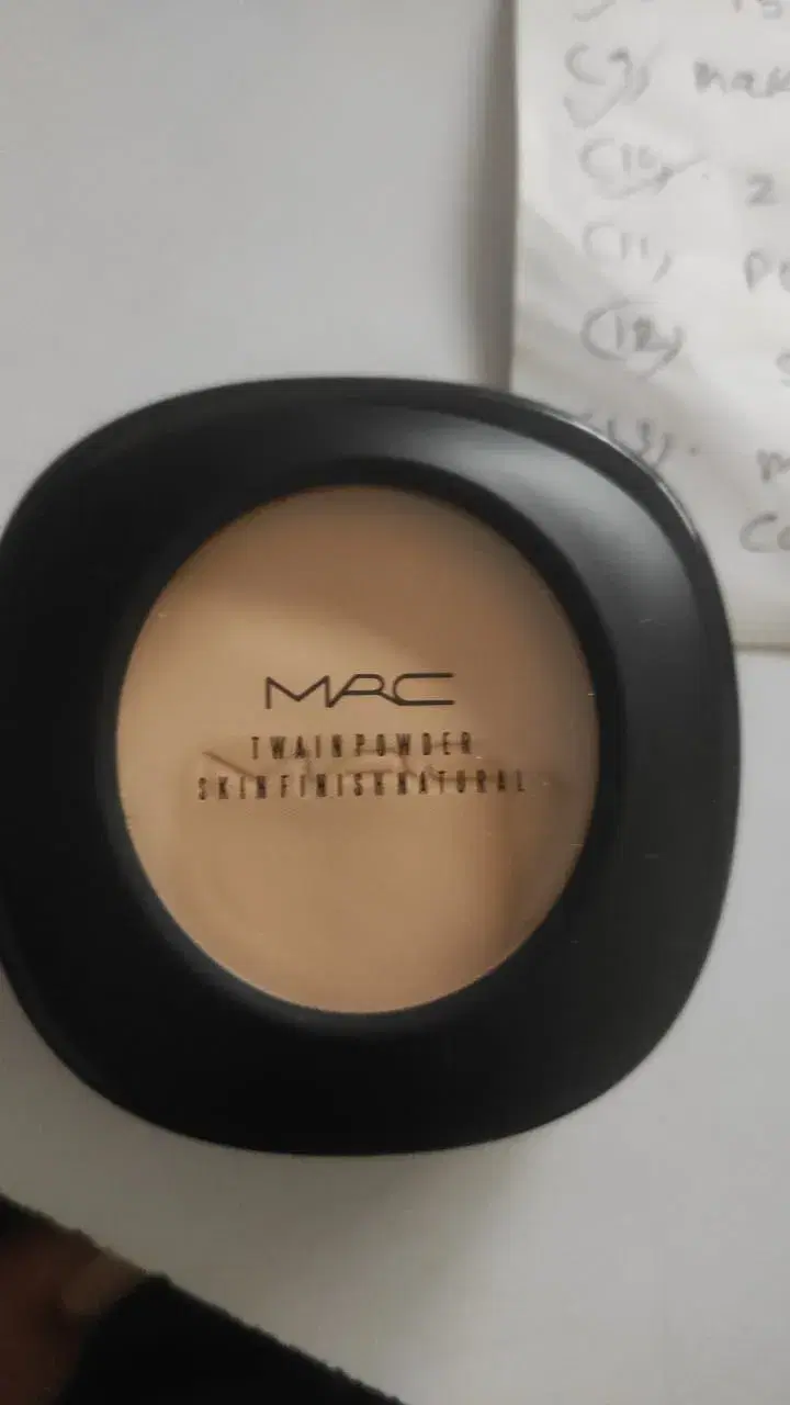 MRC Skin Finish Natural Compact Powder