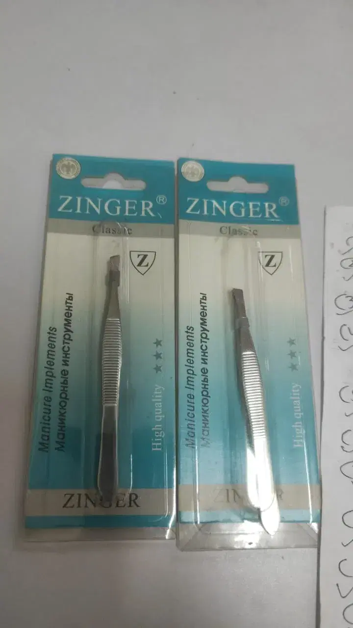 Zinger Stainless Steel Tweezer | Eyebrow Plucker