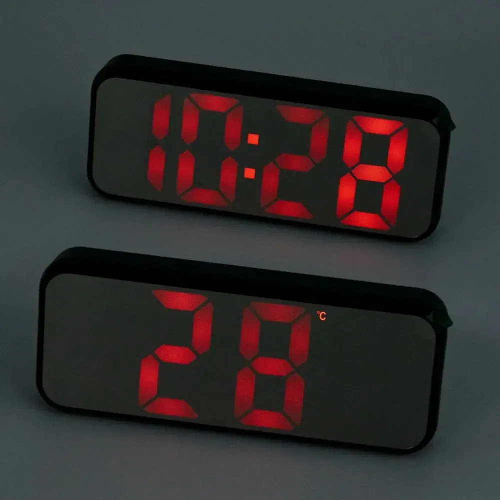 Mirror Digital Table clock with alarm clock, thermometer and calendar .. Multifunctional DS-3821L Red
