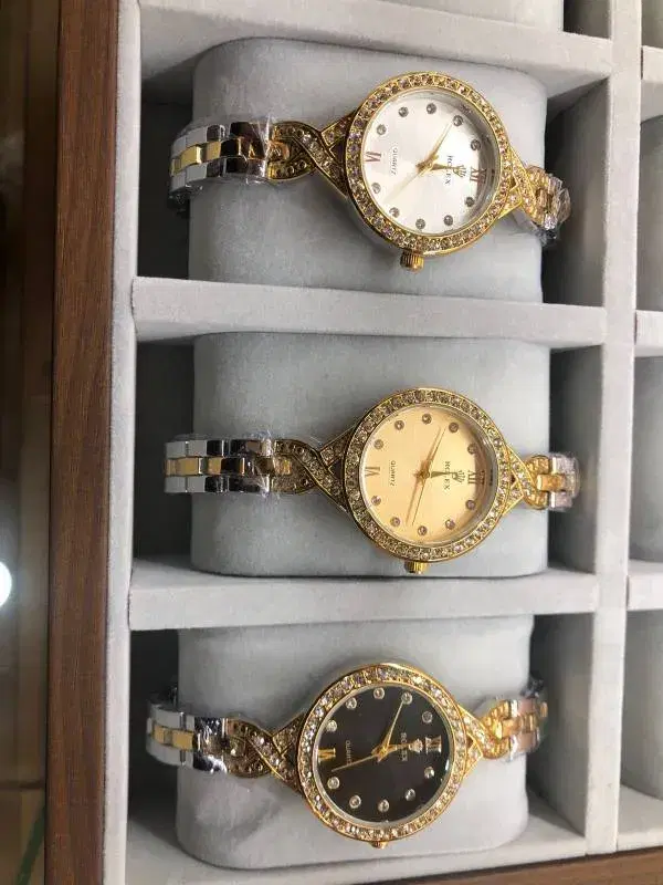Fashion Ladies Watch with waterproof