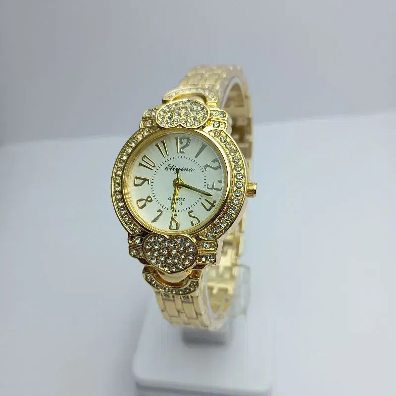 Love Design Fashionable Watch For Women || Love Design, Stone Curved Numbering Round White Dial Stainless Steel Gold Chain Waterproof Quartz Fashion Watch For Women