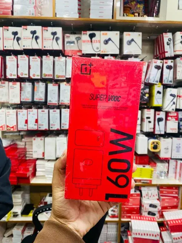 One plus 160w Og super Vooc Ultra Fast Charger Fast Charge