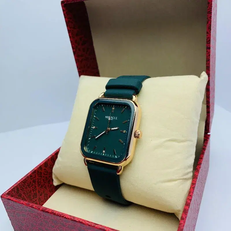 Smart Watch Design Waterproof With Warranty Viral Quartz watch