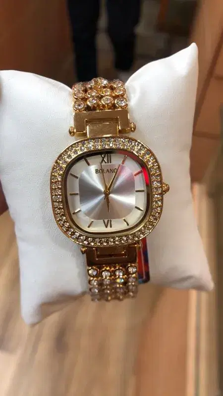 Bolano Quartz Waterproof Golden Watch