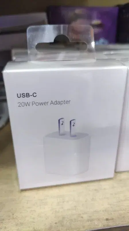 USB-C 20W Power Adapter