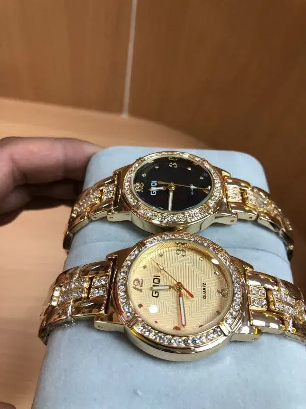 Unique Design Waterproof Fashionable Ladies Watch