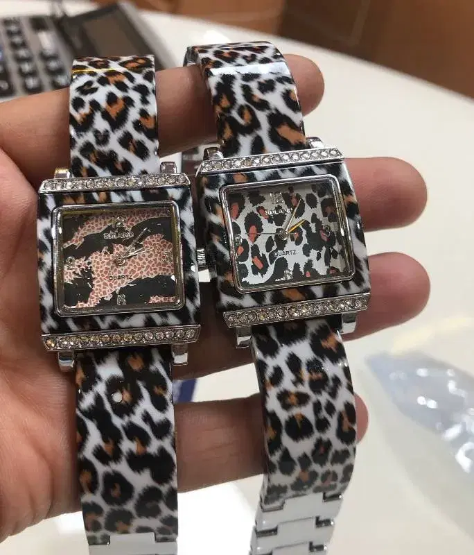 Elegant Cheetah Wrist Watch