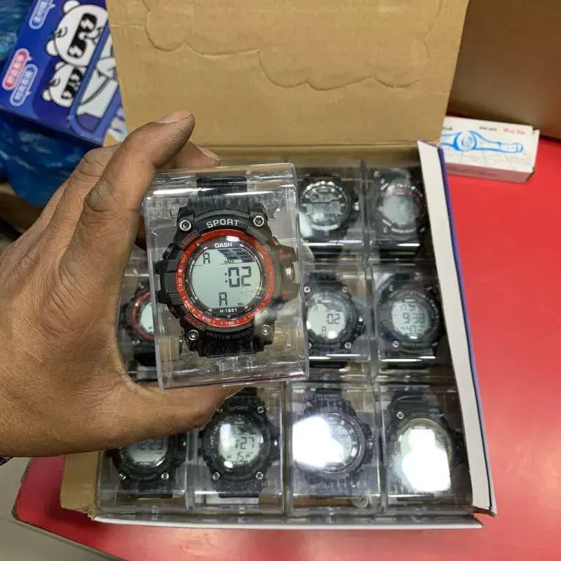 Waterproof dash big size sport digital box pack