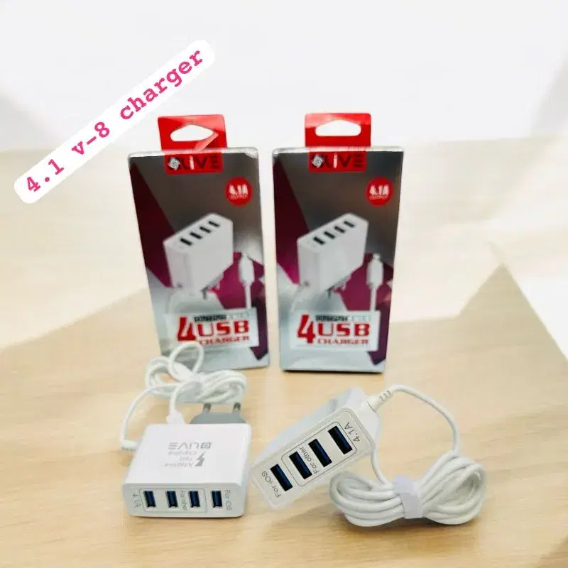 4 USB Fast Charger||4.1A|| V8