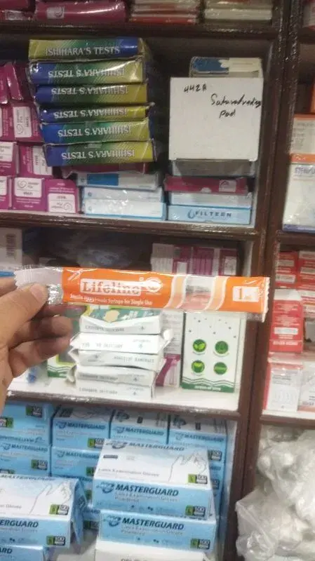 Lifeline 1ml good quality syringe For single use.