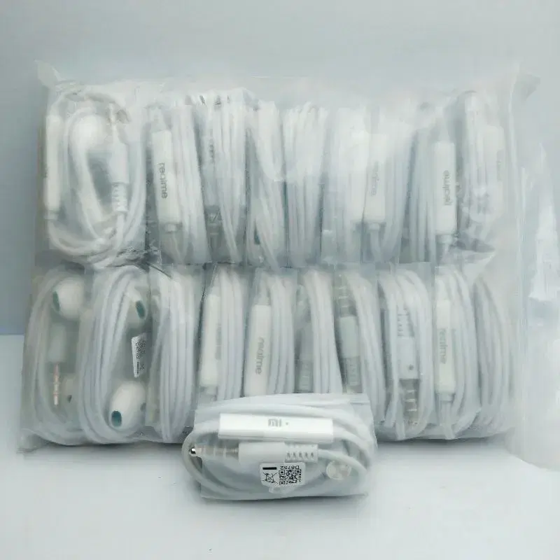 Premium And Good Sound Quality Ear phone