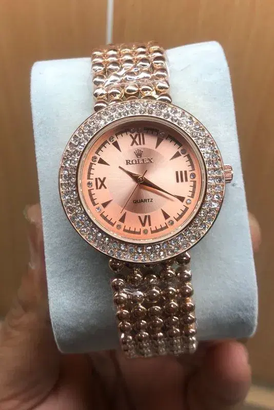 Luxury Rhinestone Watch For Ladies.