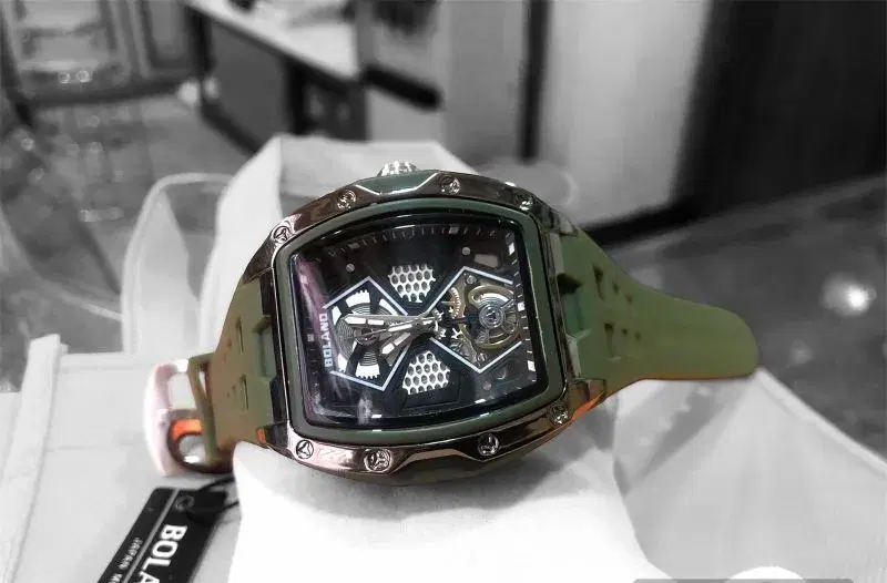 Bolano Bold and Sporty looks watch With Skeleton Dial.