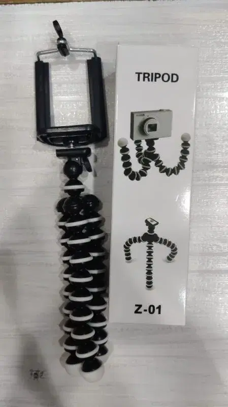 Z-01 Camera Tripod.
