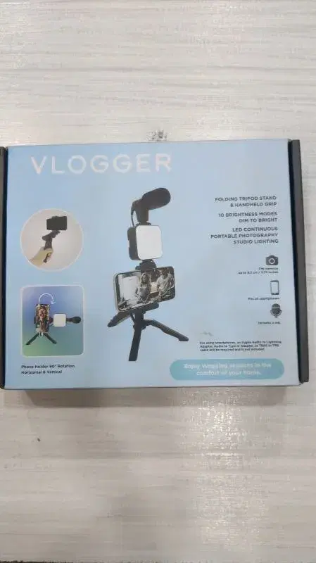 Vlogger Pro Desktop Kit Tripod Stand & Handheld Grip & LED Lamp.