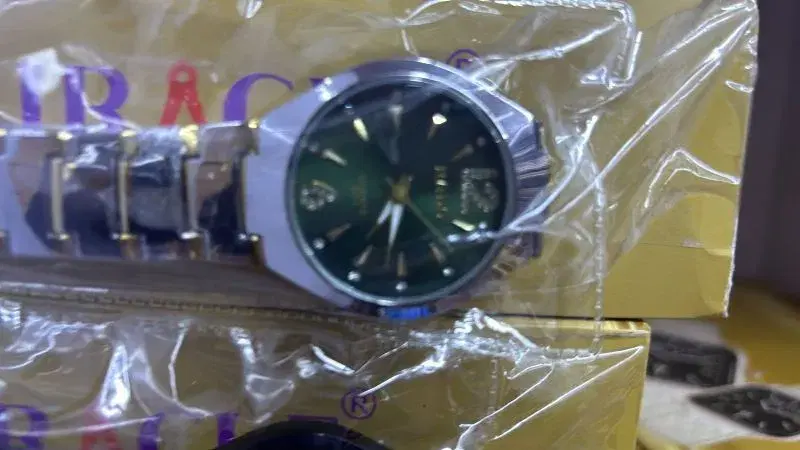 Mens Quartz Round Dial Watches.