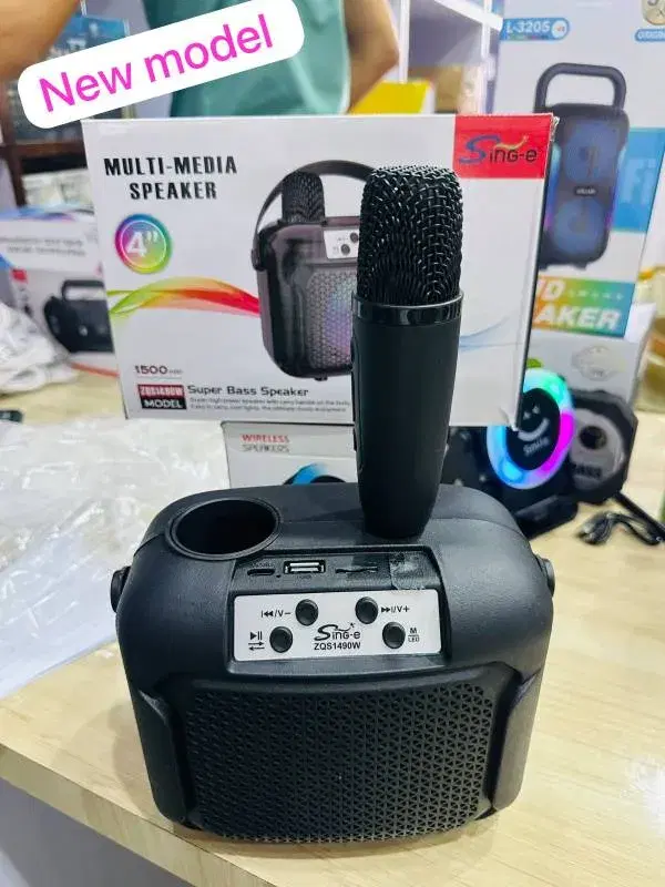 SinG-e ZQS1490W 1500mAh , 4 Inch Portable Mini karaoke Speaker& Mic.