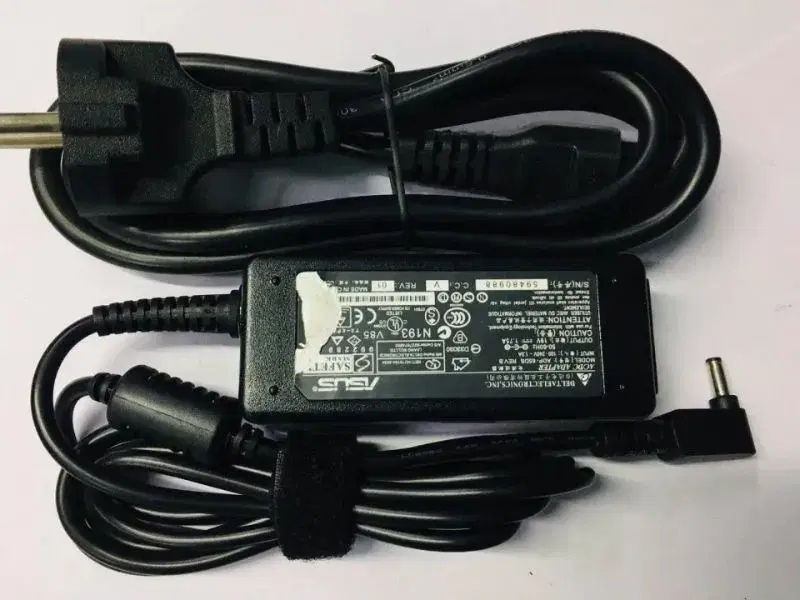 ADD- LENOVO YELLOW PIN 45W adapter