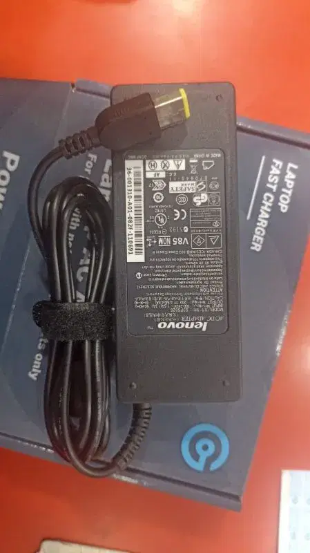 Ad - Lenovo USB Pin 90W Laptop Charger.