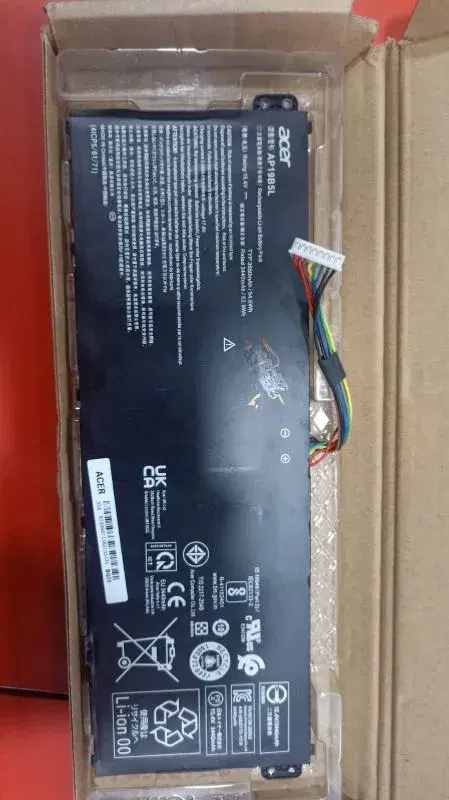 Bat-Acer AP19B5L Laptop Battery.