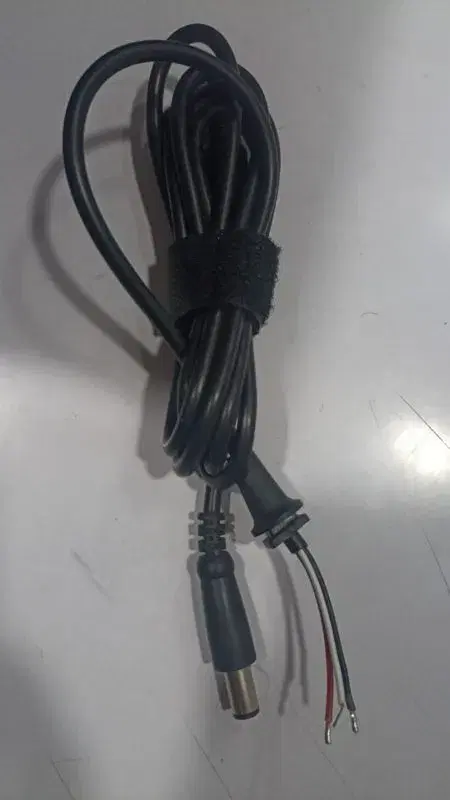 Dell Big Pin DC Cable.