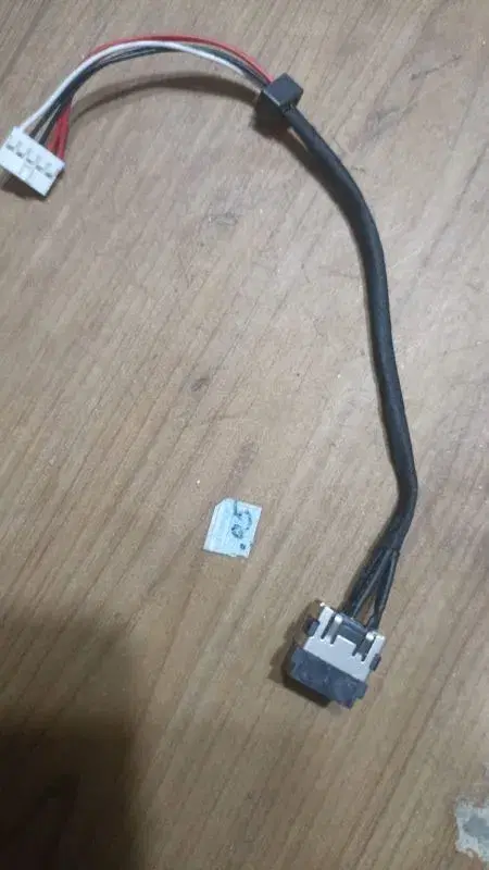 Dell 3521 DC port with cable.