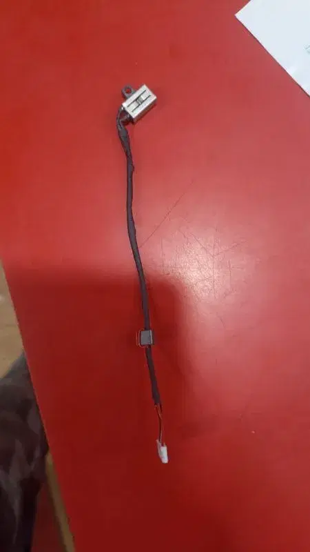Dell 5559 DC port with cable.