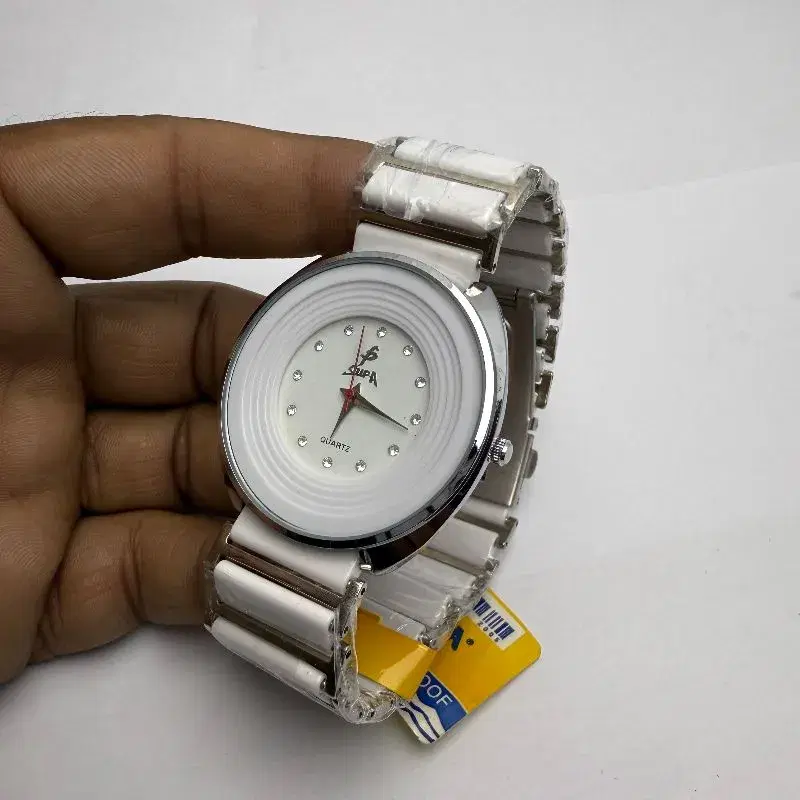 Full White Ceramic Material Fashinable Round Shape Water Proof Watch For Women