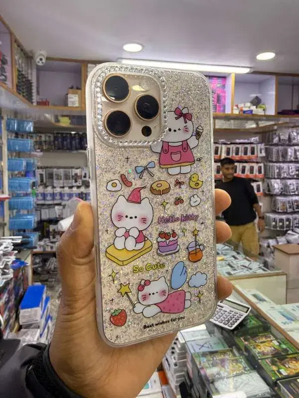 Hello Kitty Glittler Iphone Cover.