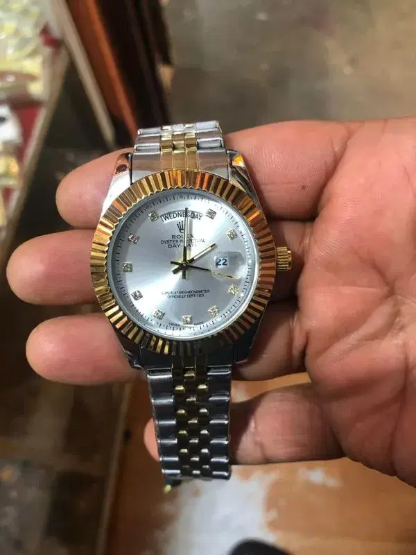 Stainless Steel Waterproof Day Date Function Round Shape Two Tone Color Watch For Men
