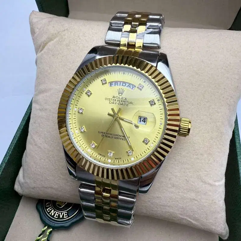 Stainless Steel Waterproof Day Date Function Round Shape Two Tone Color Watch For Men