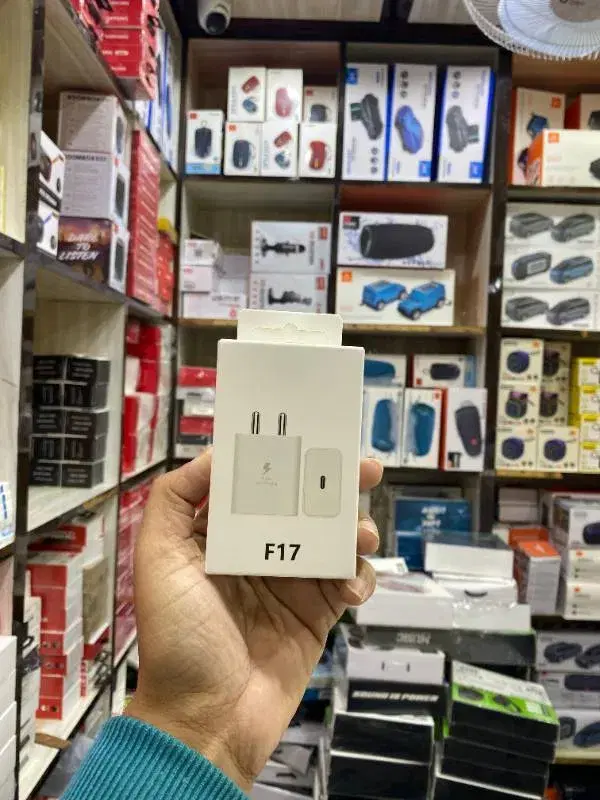 F17 USB-C Power Adapter.