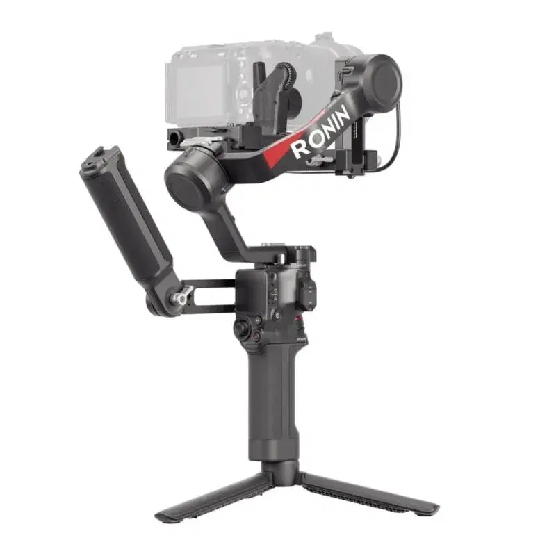 DJI RS 4 Combo Gimbal || Lightweight Power for Versatile Content Creation.