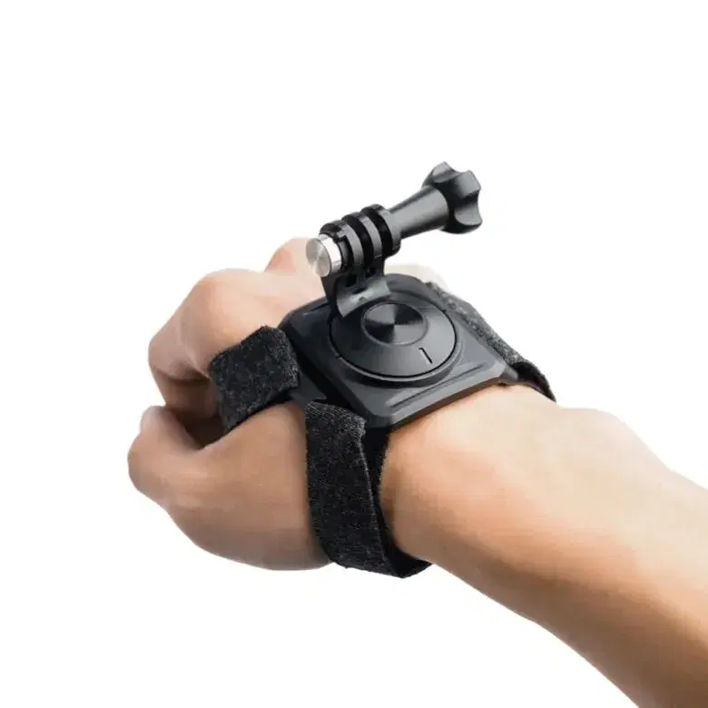 Insta360 Hand Mount Bundle Kit.
