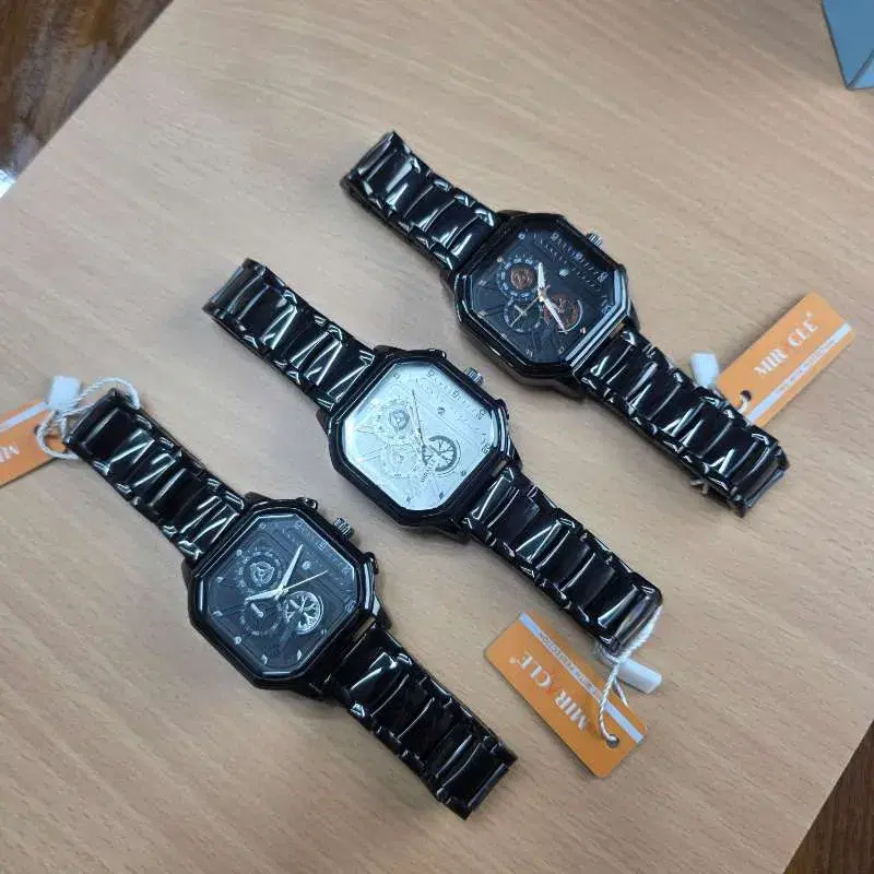Miracle.Sleek Design Square Shape Waterproof Quartz Watch for Men.