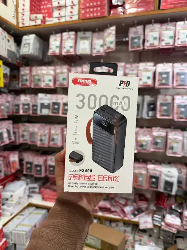 Focus F2400 22.5W, 30000mAh 2-in-1 PD and QC 3.0 Fast Charging Power Banks.
