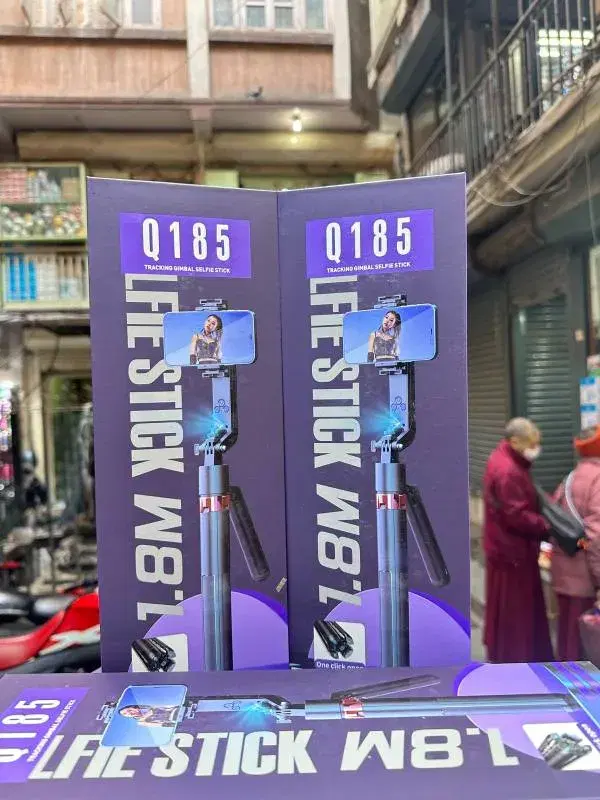 Q185 AI TRACING GIMBLE SELFIE STICK.