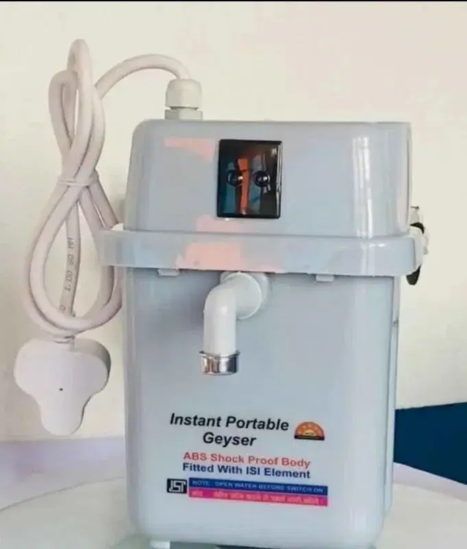 Portable Instant Electric Water Heater/ Geyser.