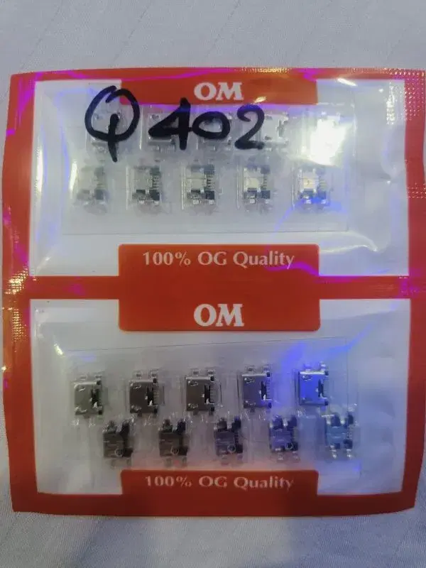 Q-402 Charging Connector.